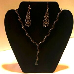 Elegant Black Rhinestone Necklace and Earrings